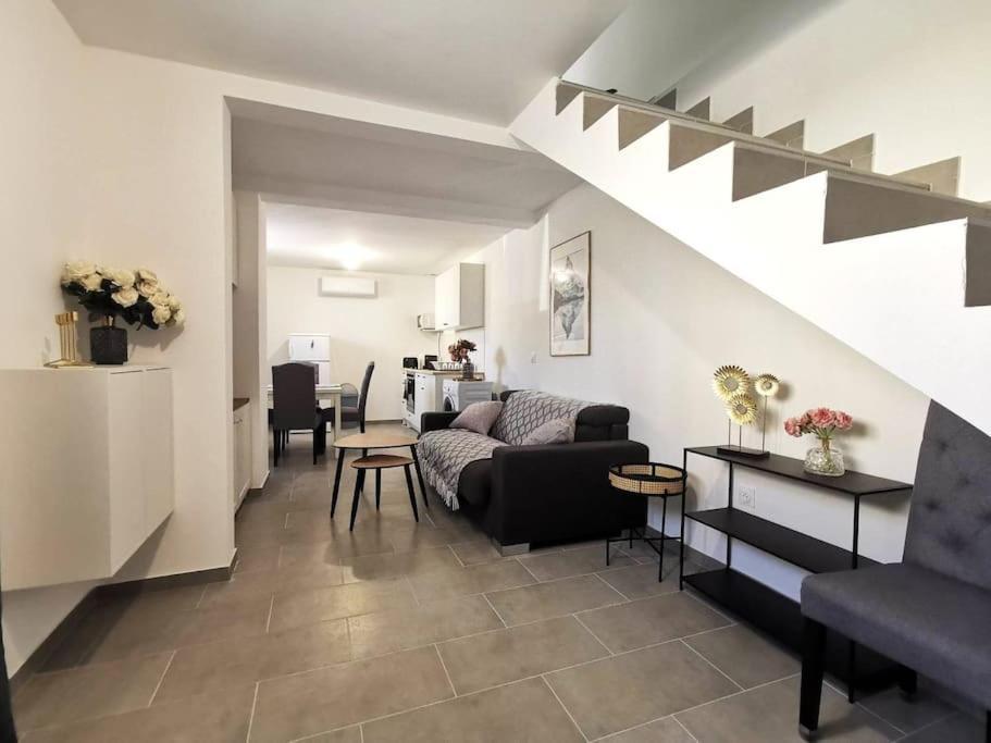 L'Elegant Duplex - Clim I Wifi I Proche Du Centre-Ville Miramas Extérieur photo